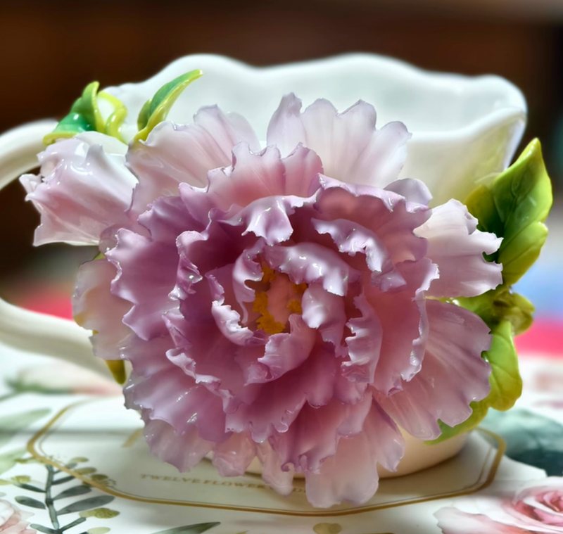 This Flower-Shaped Cup Made Me Actually Want to Slow Down