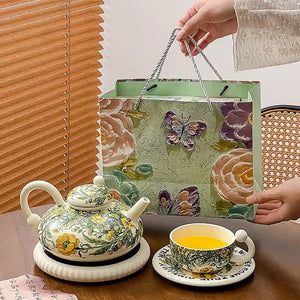 Vintage Oil Painting Rose Flower Teapot & Cup Set – Ceramic Teapot with Cups, Retro Floral Tea Set, Elegant Gift Box for Women