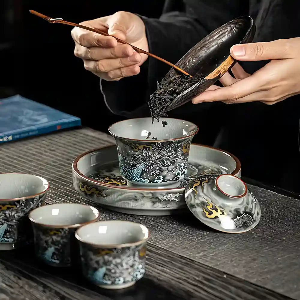 Handcrafted Porcelain Gaiwan Set with Ink Dragon Motif – Each Crack Tells a Story, Each Brew Deepens the Glaze