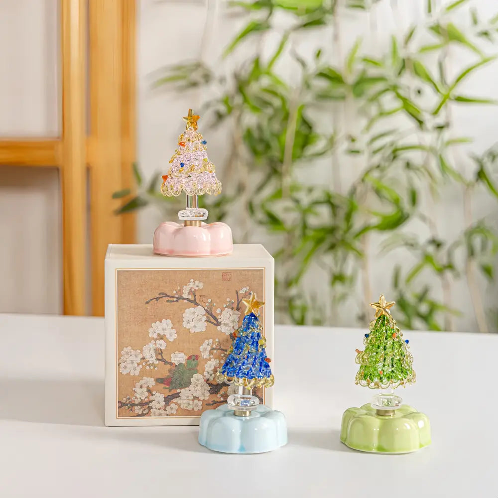 Lucky Spinning Liuli Glass Christmas Tree